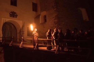 Нічна театралізована екскурсія в замку Паланок